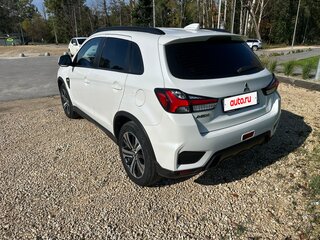 2021 Mitsubishi ASX I Рестайлинг 3, белый, 2350000 рублей, вид 4