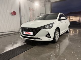 2021 Hyundai Solaris II Рестайлинг, белый, 1550000 рублей, вид 1