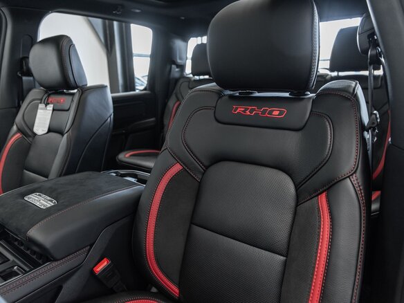2026 Ram 1500 RHO V Рестайлинг, зелёный, 11840000 рублей - вид 17