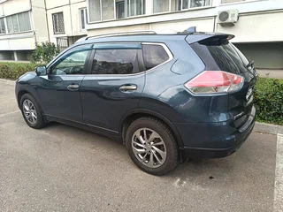 2017 Nissan X-Trail III, зелёный, 1650000 рублей, вид 1