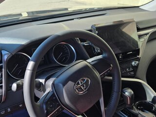 2021 Toyota Camry VIII (XV70) Рестайлинг, чёрный, 2400000 рублей, вид 2