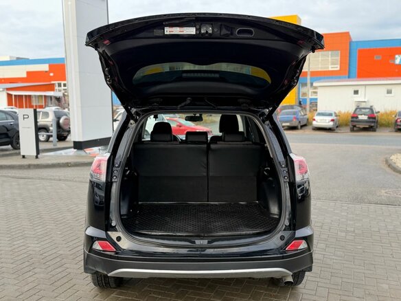 2018 Toyota RAV4 IV (XA40) Рестайлинг, чёрный, 2900000 рублей - вид 17