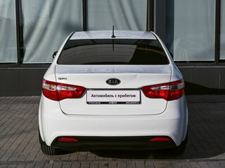 2012 Kia Rio 4-speed III, белый, 837000 рублей, вид 4