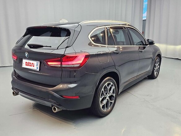 2022 BMW X1 Long 20Li sDrive II (F48) Рестайлинг, коричневый, 1900000 рублей - вид 3