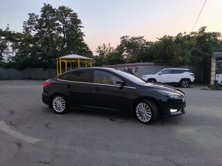 2017 Ford Focus III Рестайлинг, чёрный, 985000 рублей, вид 1