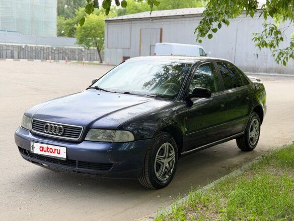 1995 Audi A4 I (B5), синий, 105000 рублей