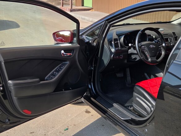 2016 Kia Cerato III, чёрный, 1390000 рублей - вид 15