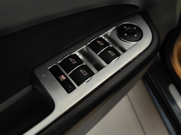 2010 Ford Focus II Рестайлинг, серый, 529000 рублей - вид 22
