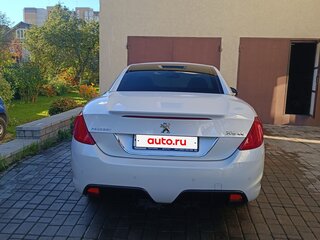 2013 Peugeot 308 I Рестайлинг, белый, 2100000 рублей, вид 4