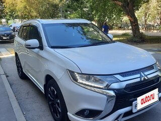 2022 Mitsubishi Outlander III Рестайлинг 3, белый, 2400000 рублей, вид 1