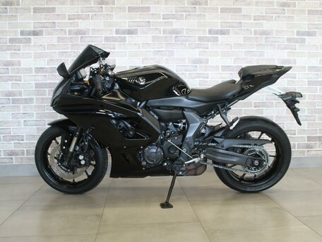 2024 Yamaha YZF-R7, чёрный, 850000 рублей, вид 3