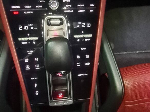 2019 Porsche Cayenne III, серый, 4900000 рублей - вид 13
