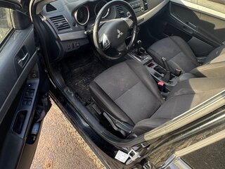 2010 Mitsubishi Lancer X, чёрный, 550000 рублей, вид 3