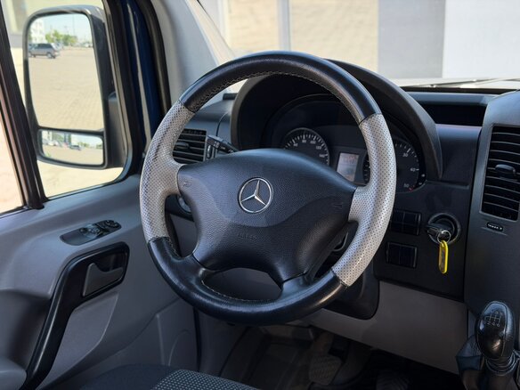 2007 Mercedes-Benz Sprinter, синий, 2200000 рублей - вид 18