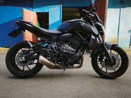 2018 Yamaha MT-07 (FZ-07), чёрный, 650000 рублей, вид 2