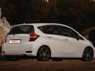 2016 Nissan Note e-Power II Рестайлинг, белый, 1399990 рублей, вид 2