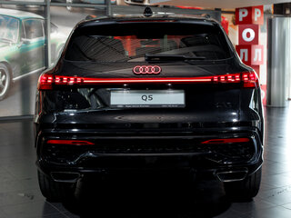 2026 Audi Q5 L III (GU), чёрный, 6600000 рублей, вид 5