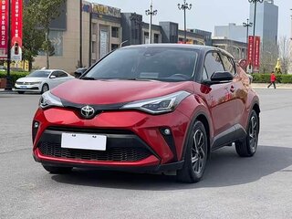 2023 Toyota C-HR I Рестайлинг, красный, 3235000 рублей, вид 3