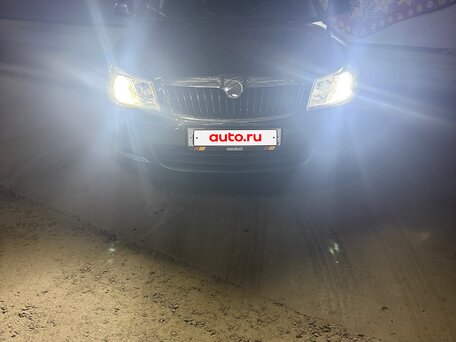 2010 Skoda Octavia II (A5) Рестайлинг, серый, 650000 рублей, вид 4