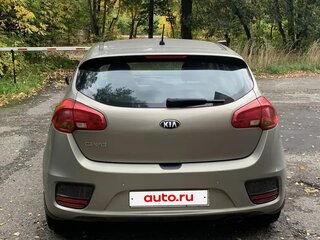 2016 Kia Ceed II Рестайлинг, серебристый, 1300000 рублей, вид 4