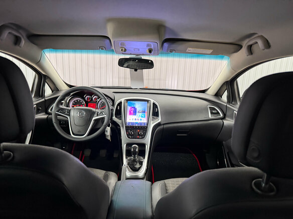 2013 Opel Astra GTC J Рестайлинг, красный, 847000 рублей - вид 8
