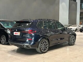 2024 BMW X5 40i IV (G05/G18) Рестайлинг, синий, 9300000 рублей, вид 4