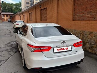 2018 Toyota Camry VIII (XV70), белый, 2600000 рублей, вид 2