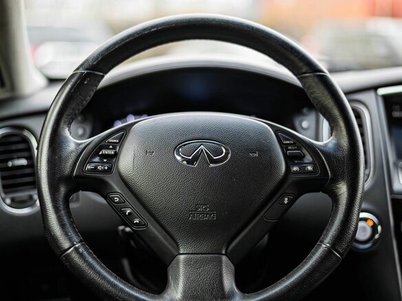 2015 Infiniti QX50 I, красный, 1720000 рублей - вид 5