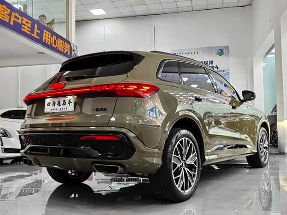 2026 Audi Q5 L III (GU), коричневый, 5985404 рублей - вид 5