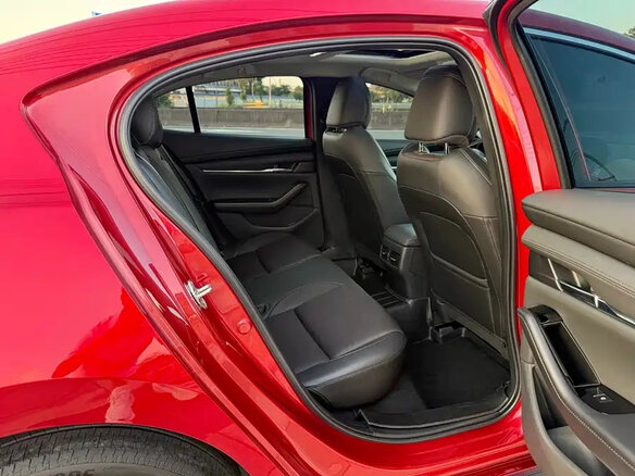 2023 Mazda 3 Axela IV (BP), пурпурный, 1621099 рублей - вид 15