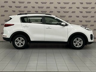 2018 Kia Sportage IV, белый, 2049000 рублей, вид 4
