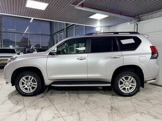 2011 Toyota Land Cruiser Prado 150 Series, серебристый, 3369000 рублей, вид 3