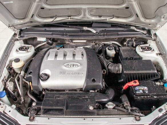 2005 Kia Spectra I Рестайлинг 2, серебристый, 200000 рублей - вид 3