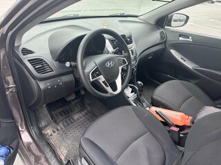 2014 Hyundai Solaris I Рестайлинг, коричневый, 1040000 рублей, вид 2