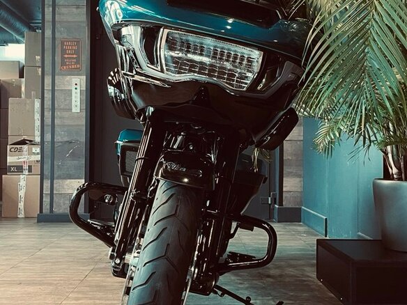 2026 Harley-Davidson Road Glide, голубой, 4650000 рублей - вид 9