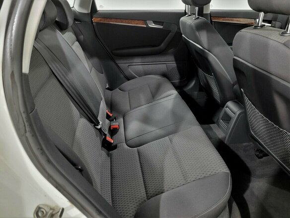 2011 Audi A3 II (8P) Рестайлинг 2, белый, 850000 рублей - вид 11
