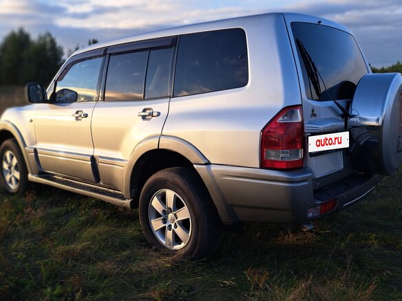 2003 Mitsubishi Pajero III Рестайлинг, серый, 1050000 рублей - вид 5
