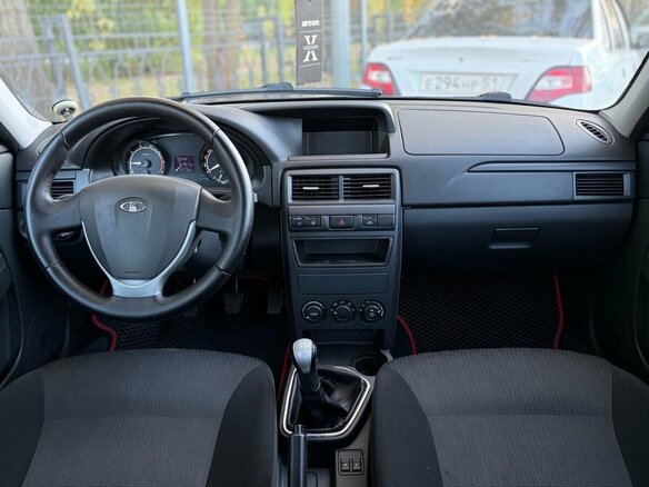 2018 Lada (ВАЗ) Priora I Рестайлинг, серый, 725000 рублей - вид 16