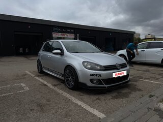 2012 Volkswagen Golf VI, серебристый, 699990 рублей, вид 2