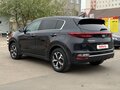2019 Kia Sportage IV Рестайлинг, чёрный, 1790000 рублей - вид 4