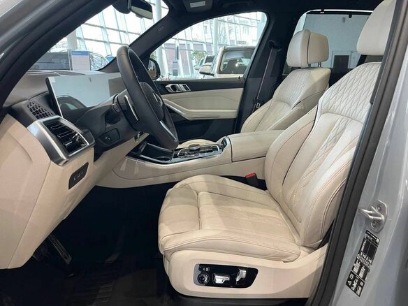 2025 BMW X5 40d IV (G05/G18) Рестайлинг, серый, 15590000 рублей - вид 13