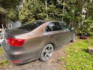 2013 Volkswagen Jetta VI, коричневый, 1050000 рублей, вид 3