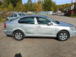 2010 Skoda Octavia II (A5) Рестайлинг, серый, 720000 рублей, вид 4