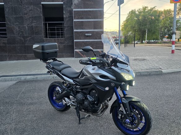 2015 Yamaha MT-09 Tracer (FJ-09), серый, 739000 рублей - вид 9