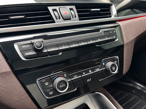 2022 BMW X1 18i sDrive III (U11/U12), пурпурный - вид 15