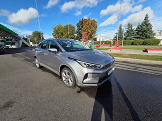 2023 Geely Geometry C 53 kWh, серебристый, 1283311 рублей, вид 4