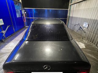 1993 Mercedes-Benz E-Класс 200 I (W124), чёрный, 160000 рублей, вид 2