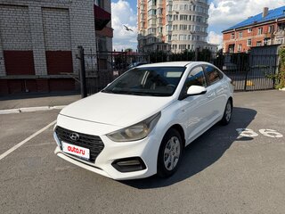 2018 Hyundai Solaris II, белый, 720000 рублей, вид 4
