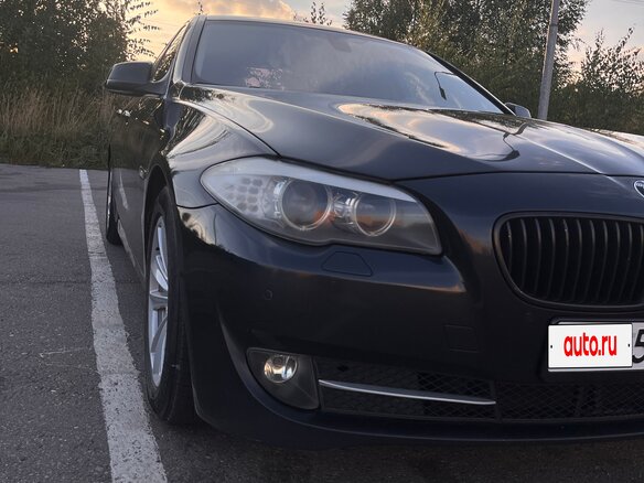 2010 BMW 5 серии 523i VI (F10/F11/F07), чёрный, 1500000 рублей - вид 5