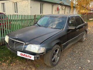 1993 Mercedes-Benz C-Класс 220 I (W202), чёрный, 100000 рублей, вид 1